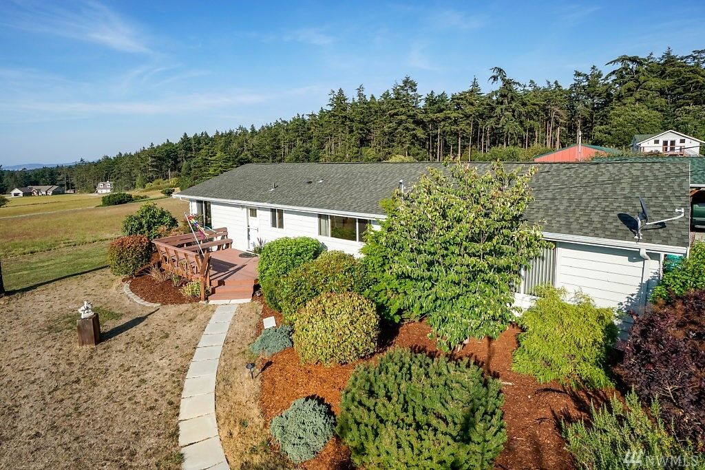 Property Photo: 2344 Zylstra Rd WA 98277