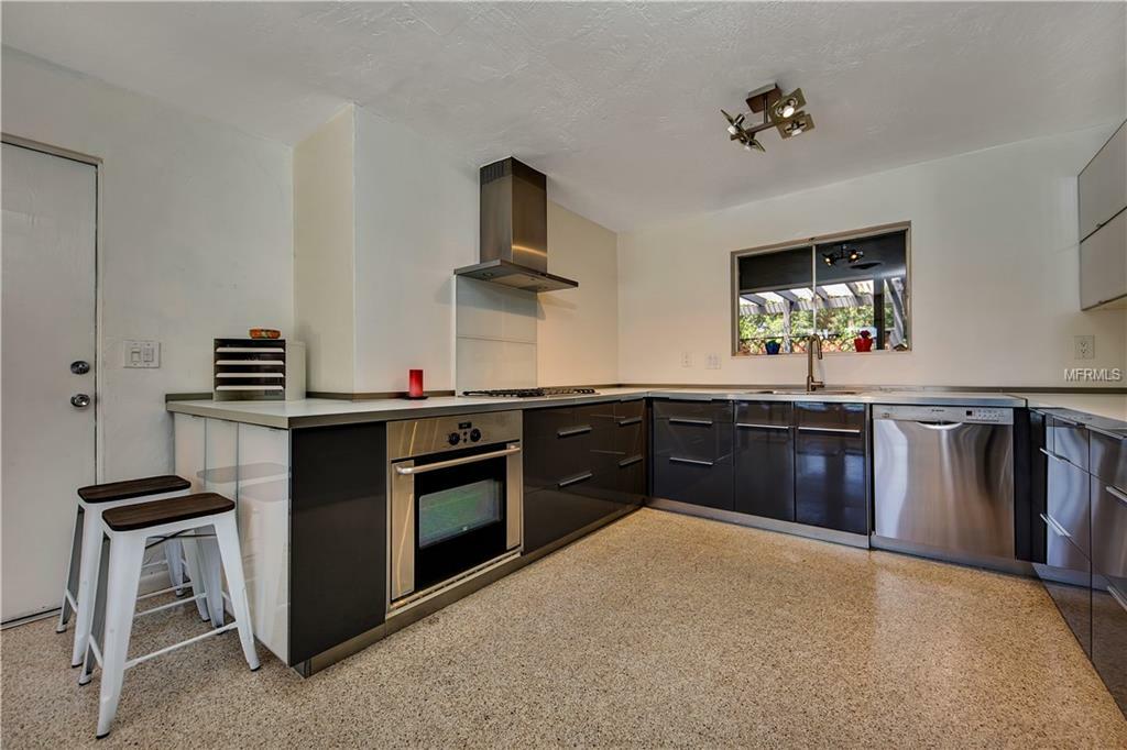 Property Photo: 3329 Fair Oaks Place FL 34239