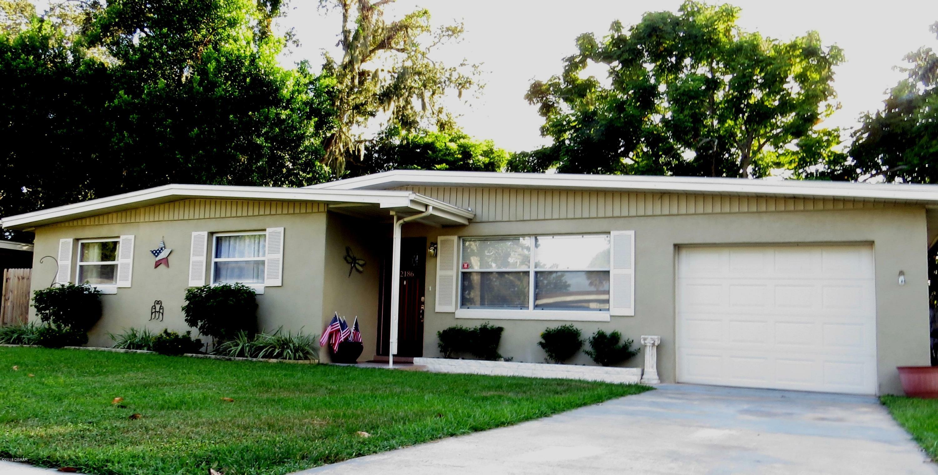 Property Photo:  2186 Robinhood Trail  FL 32119 