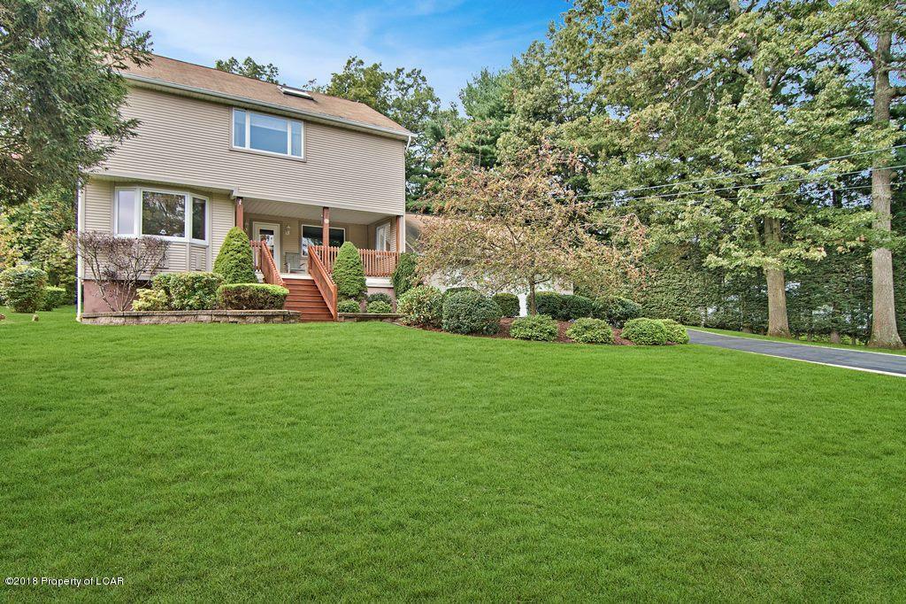 Property Photo:  36 Lakewood Drive  PA 18621 