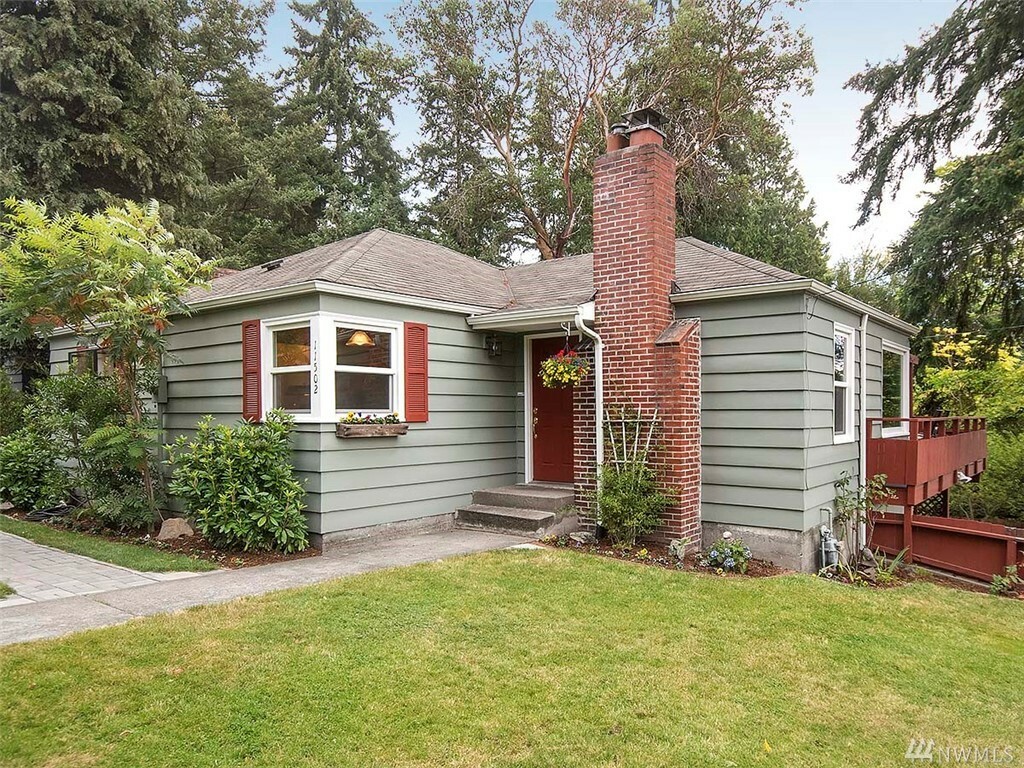 Property Photo:  11502 31st Ave NE  WA 98125 