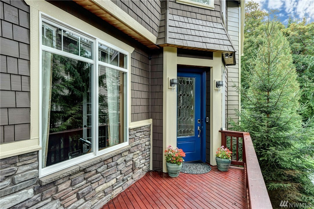 Property Photo:  16628 SE 161st St  WA 98058 