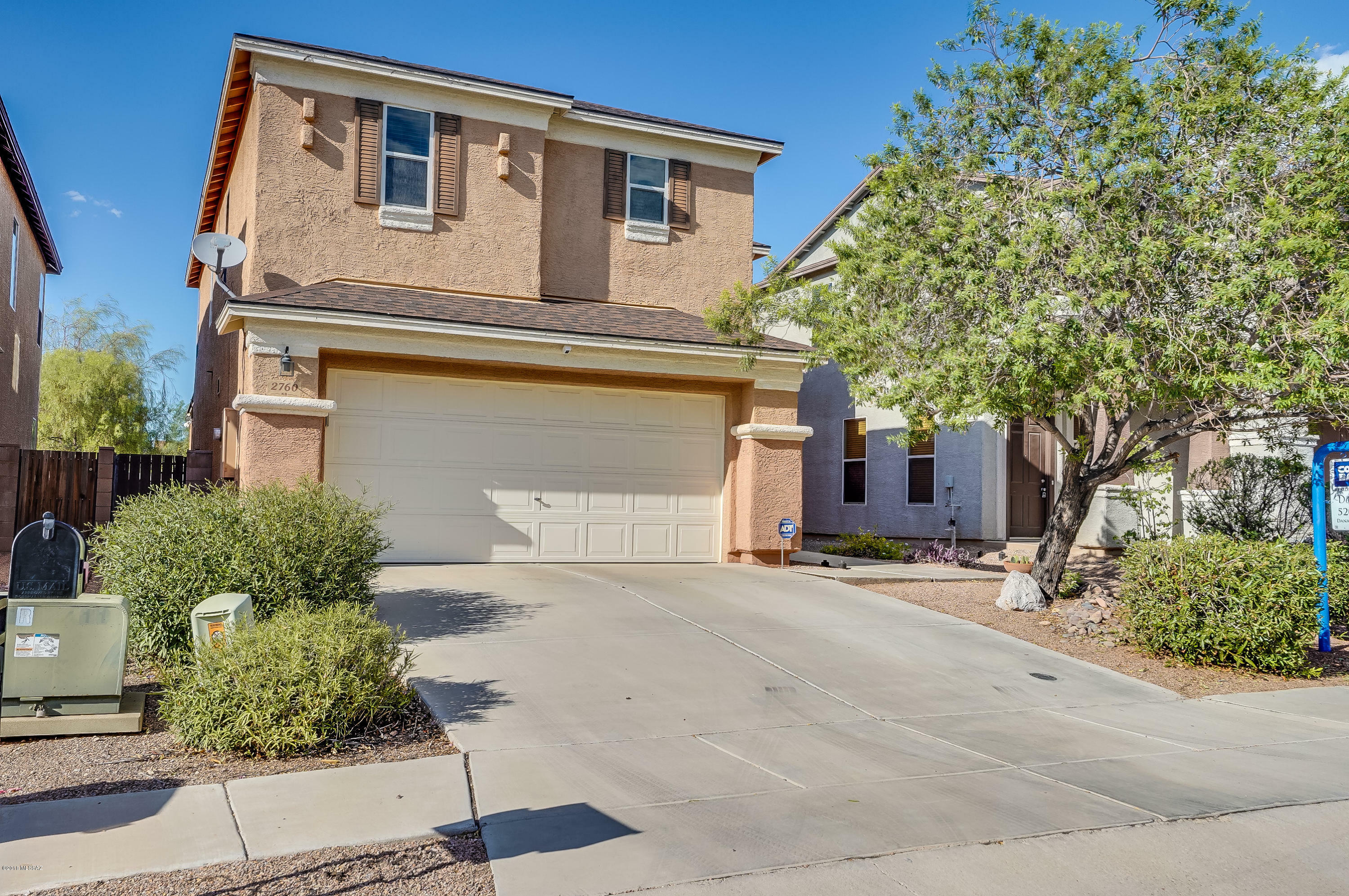 Property Photo:  2760 W Leafwing Drive  AZ 85741 