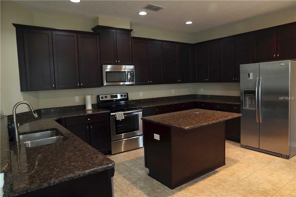 Property Photo:  10727 Breaking Rocks Drive  FL 33647 