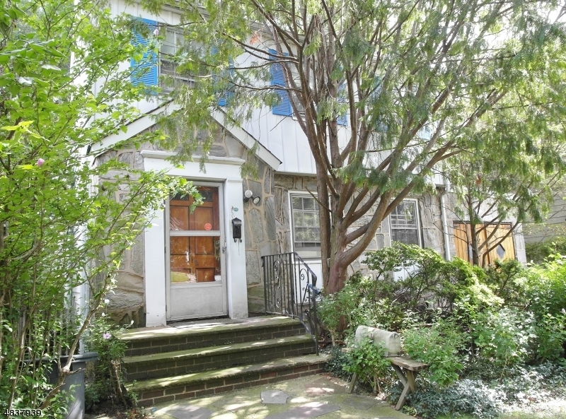 Property Photo:  312 Walnut St  NJ 07110 