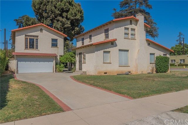 Property Photo:  405 W Kenoak Drive  CA 91723 