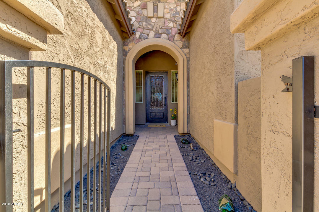 Property Photo:  22927 N 45th Place  AZ 85050 