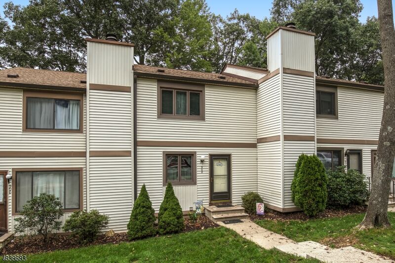 Property Photo:  908 Stonegate Ln  NJ 07874 