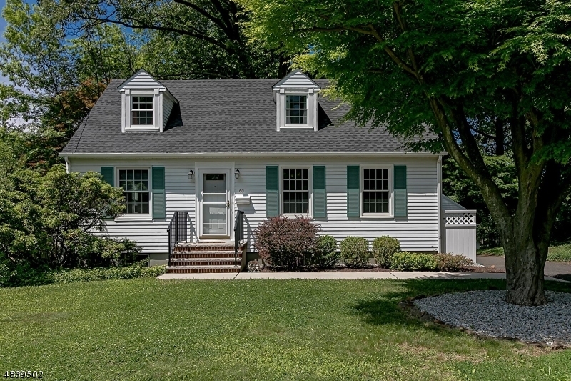 Property Photo:  60 Beech Ave  NJ 07922 