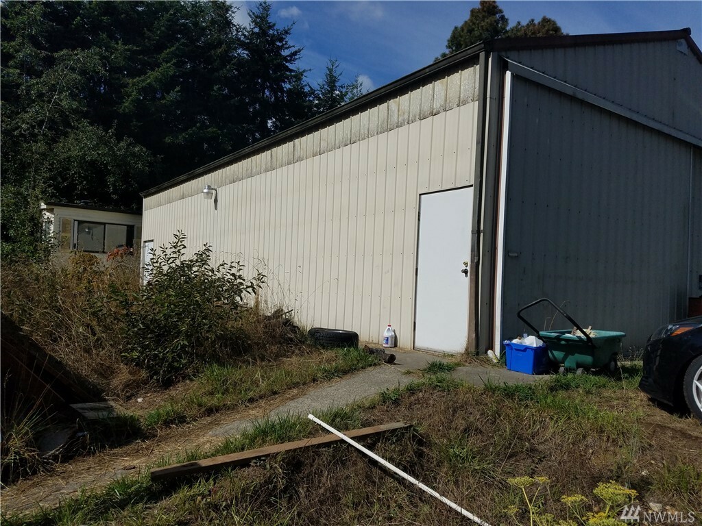 Property Photo:  26093 Barrett Rd NE  WA 98346 