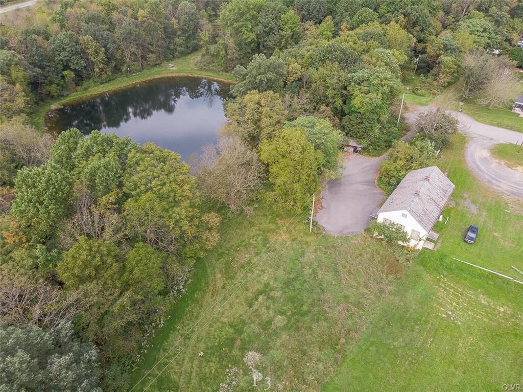 Property Photo:  474 Sportsman Club Road  PA 18064 