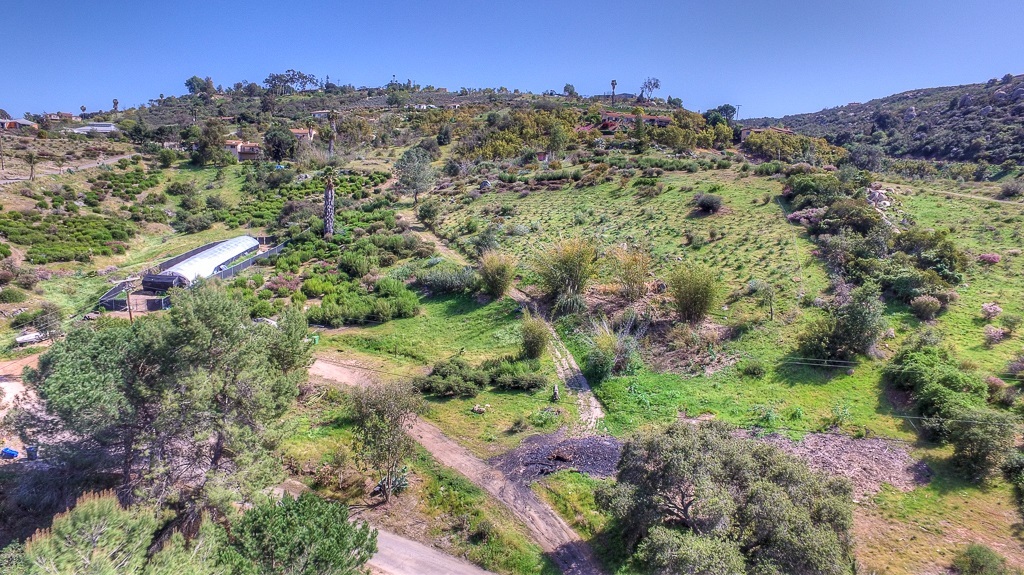 Property Photo: Vista Aleta 09 CA 92082