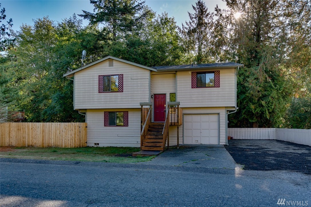 Property Photo:  7582 Falcon Place NE  WA 98311 