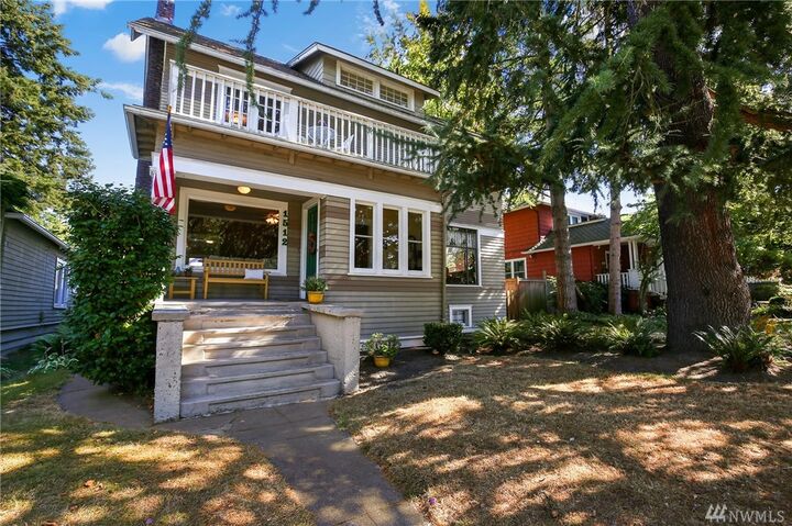 1512 45th Avenue SW  Seattle WA 98116 photo