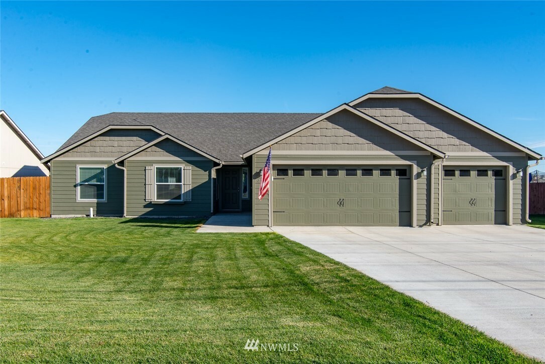 3185 W Peninsula Drive  Moses Lake WA 98837 photo