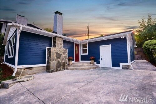 7717  13th Avenue SW  Seattle WA 98106 photo