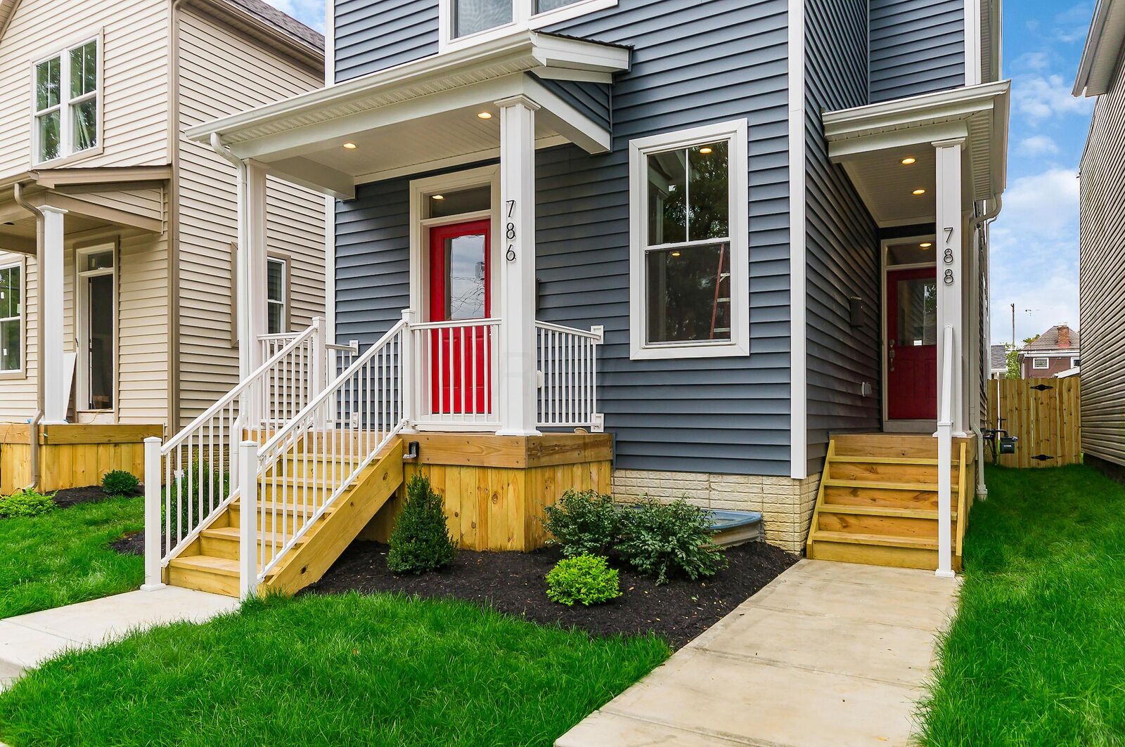 Property Photo: 788 Bruck Street OH 43206