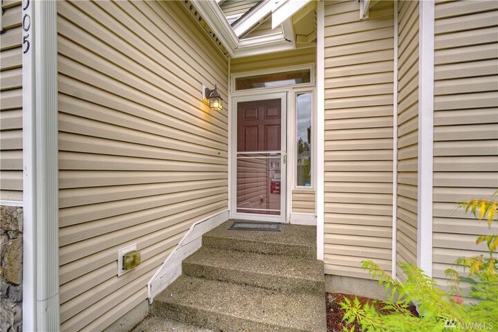 Property Photo: 15505 67th Av Ct E WA 98375