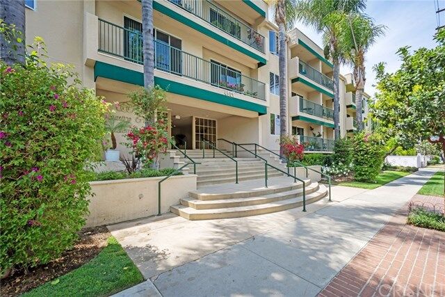 Property Photo:  4501 Cedros Avenue 326  CA 91403 