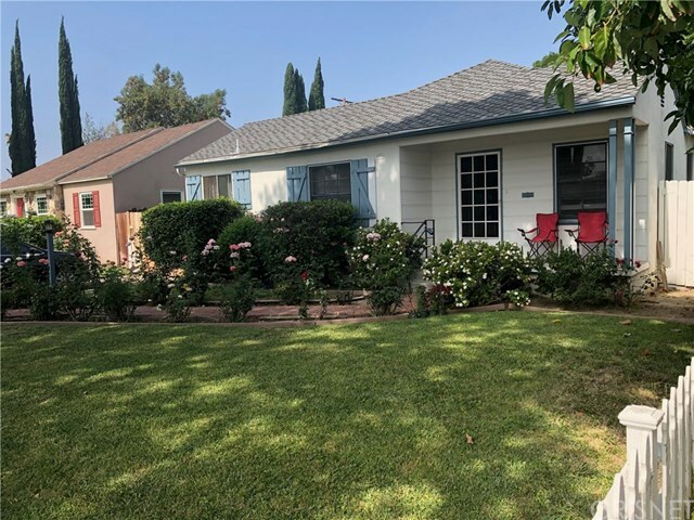 Property Photo:  6947 Garden Grove Avenue  CA 91335 