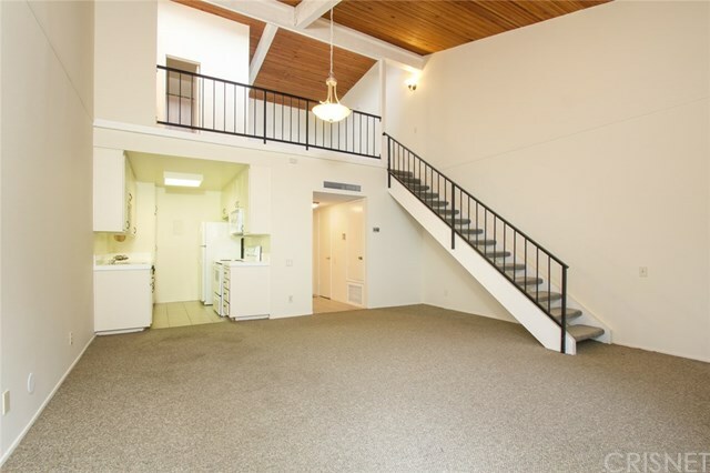 Property Photo:  5460 White Oak Avenue F303  CA 91316 