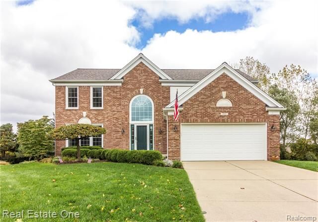 Property Photo:  3711 Rolling Hills Court  MI 48359 