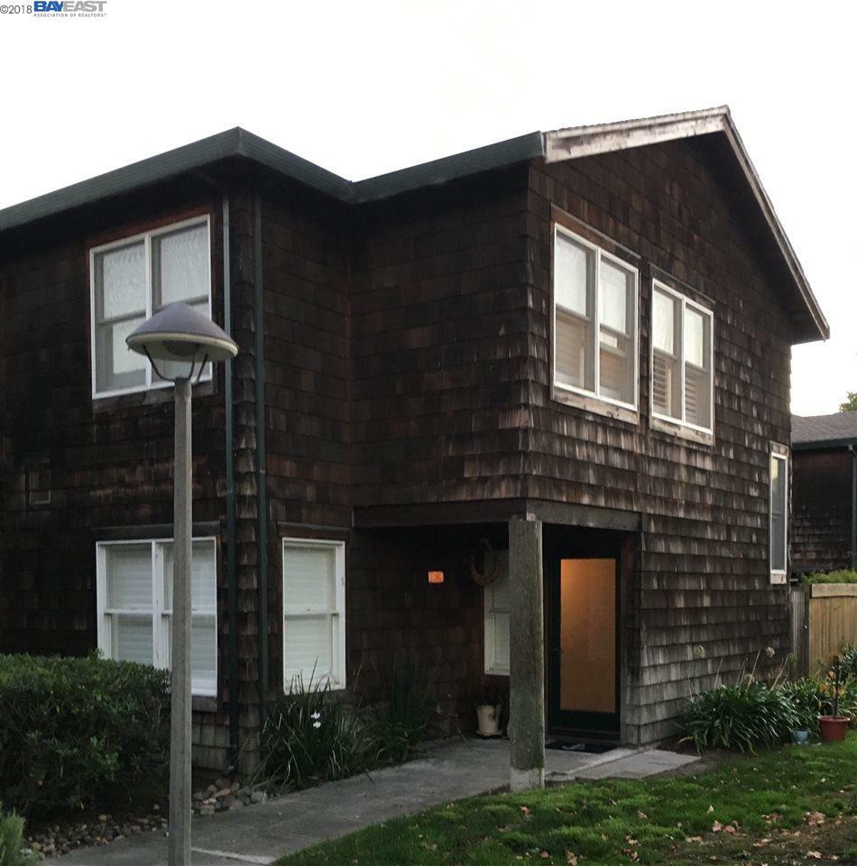 Property Photo:  316 Centre Ct  CA 94502 