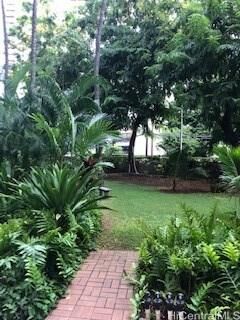 425 Ena Road 901B  Honolulu HI 96815 photo