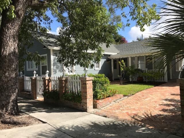 Property Photo: 1308 Lake Avenue A FL 33401