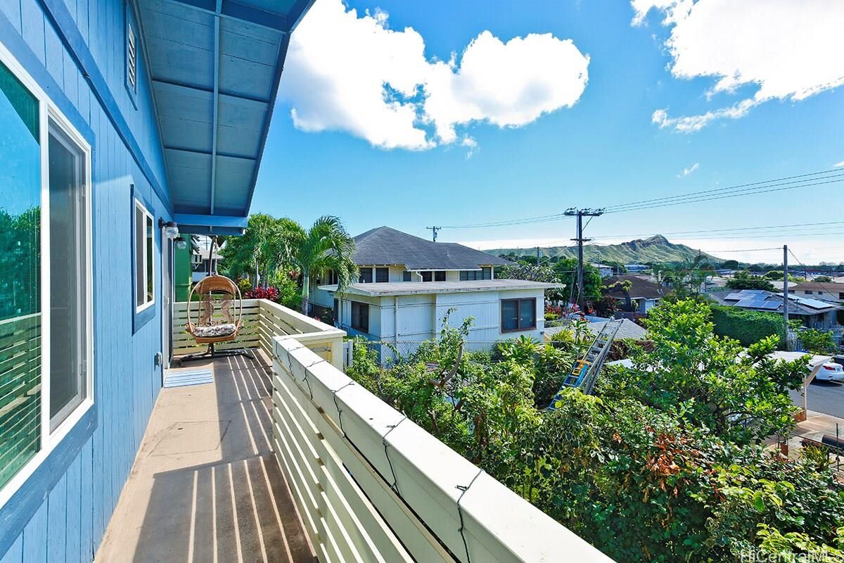 Property Photo: 1009 2nd Avenue HI 96816