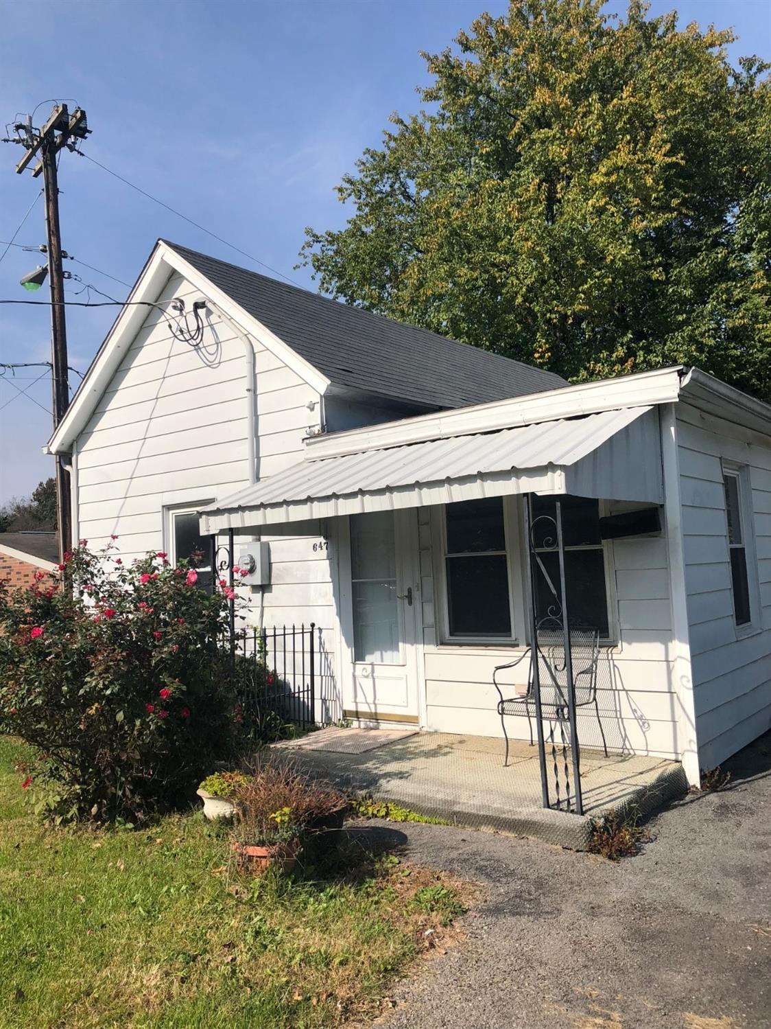 Property Photo:  647 West Lexington Avenue  KY 40422 