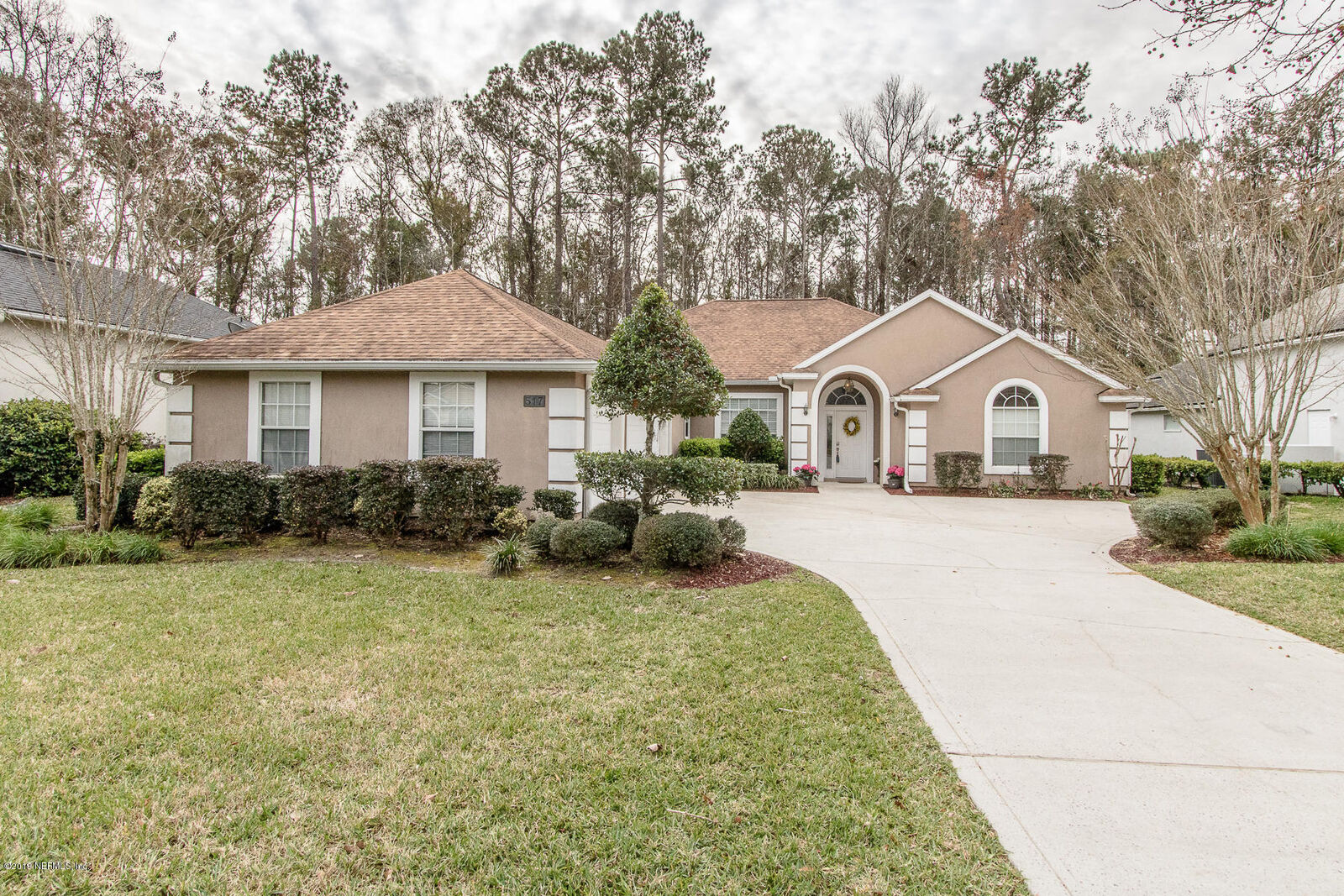 Property Photo: 517 Oakmont Drive FL 32073