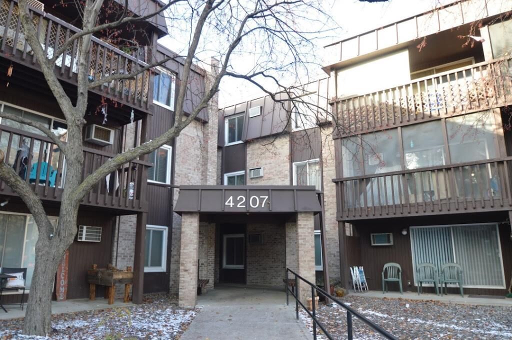 Property Photo: 4207 Lakeside Avenue N 235 MN 55429
