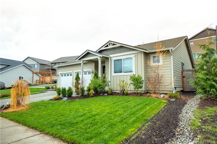 Property Photo: 1526 E Gateway Heights Lp WA 98284