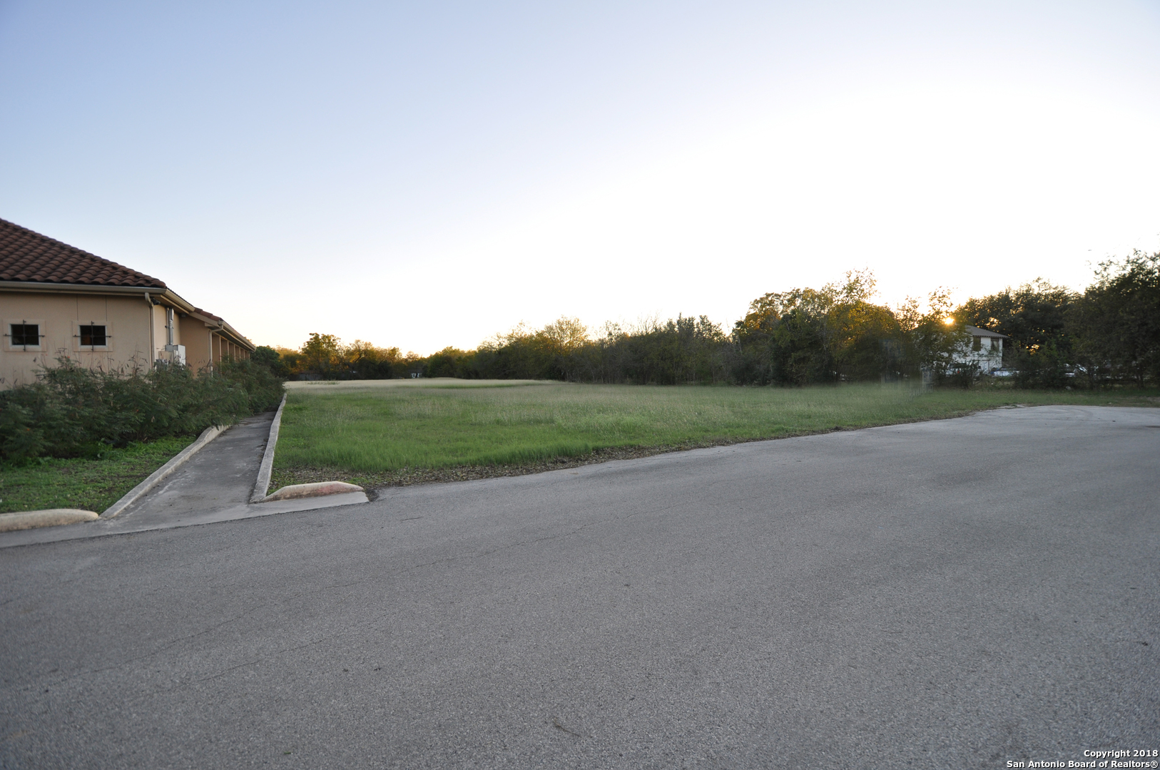 Property Photo:  3030 Rigsby Ave  TX 78222 