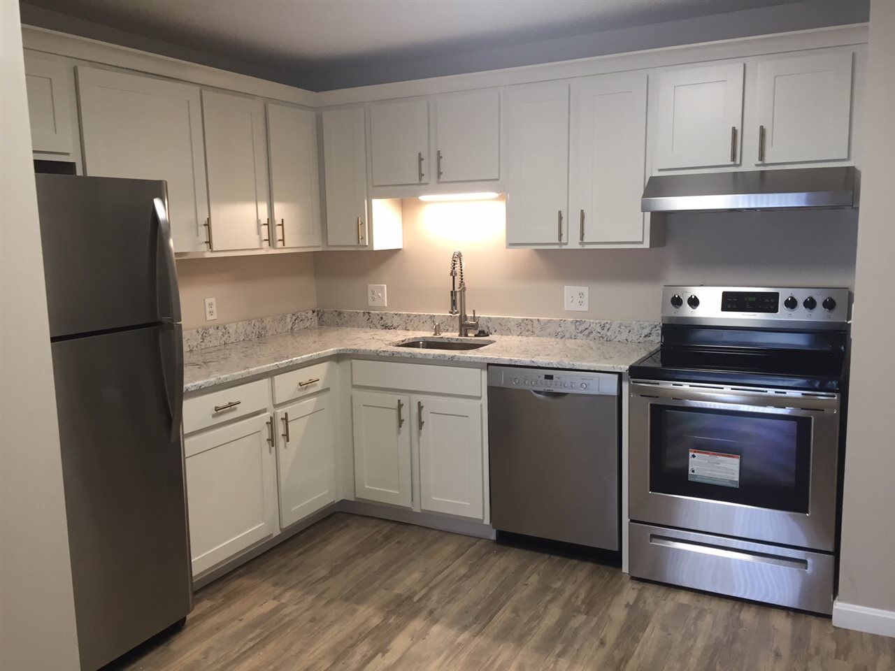Property Photo:  7 St. James Place 701  NH 03062 