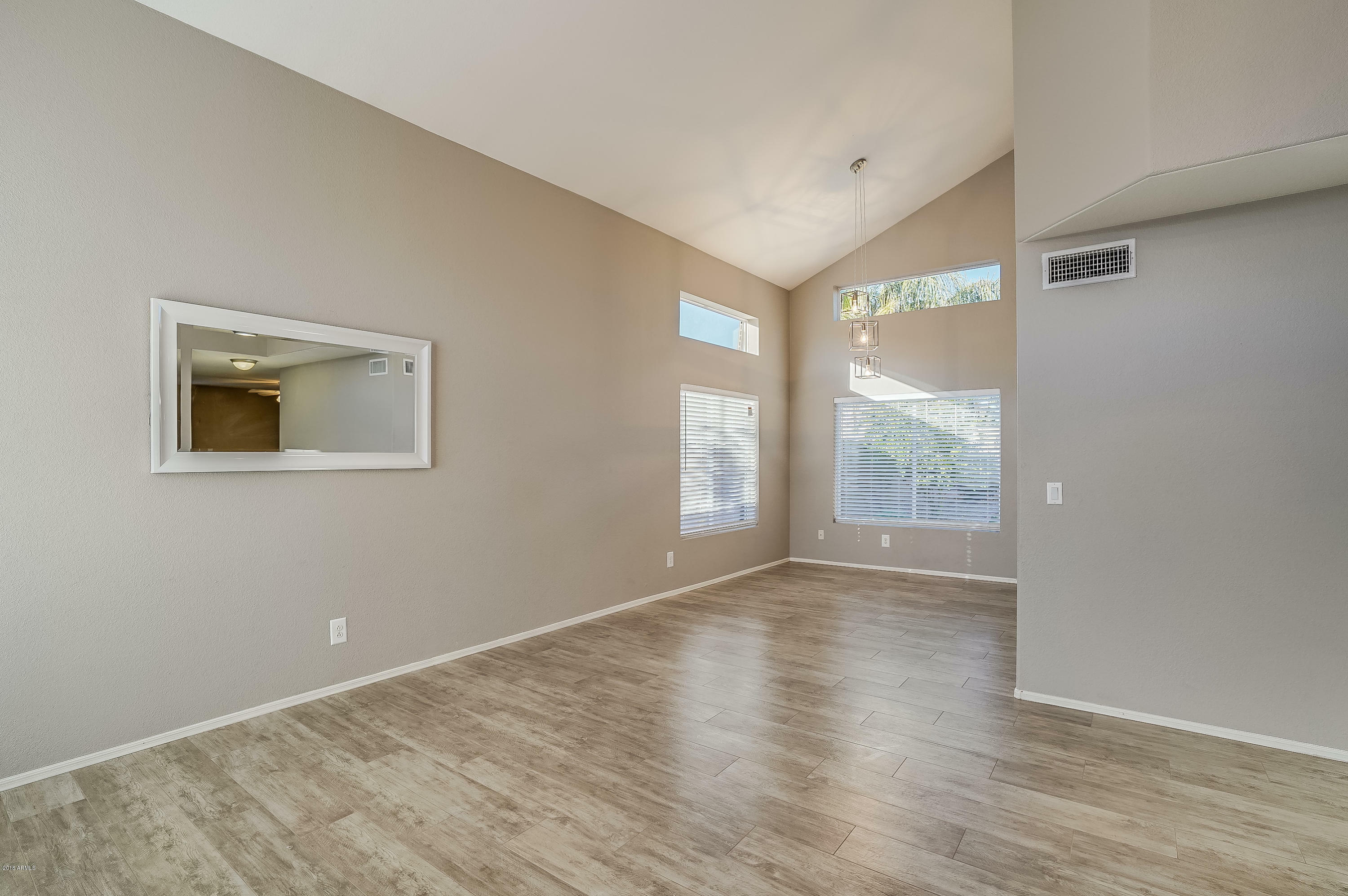 Property Photo: 5052 E Holmes Avenue AZ 85206