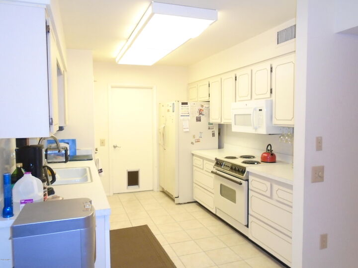 Property Photo: 9521 W Hidden Valley Circle N AZ 85351