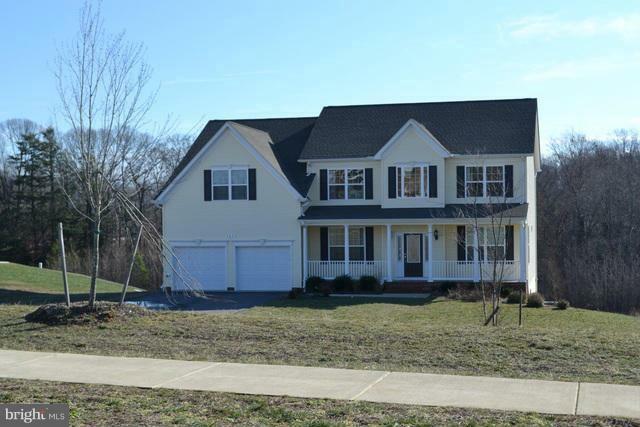 Property Photo:  985 Falls Pointe Way  MD 20639 