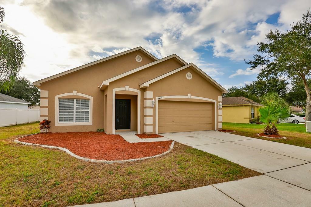 Property Photo:  9433 Cypress Harbor Drive  FL 33534 