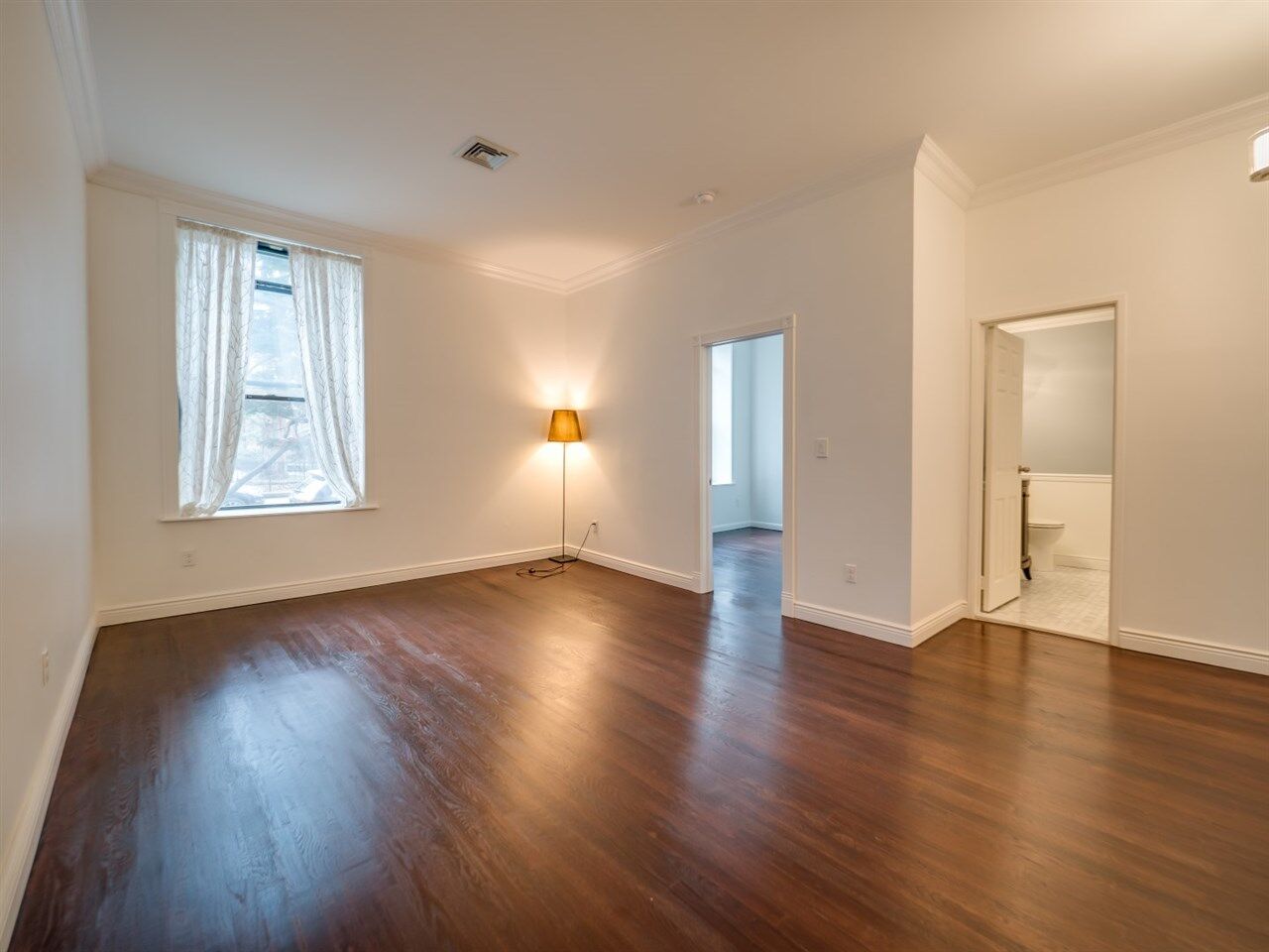Property Photo:  258 Barrow St 1D  NJ 07302 