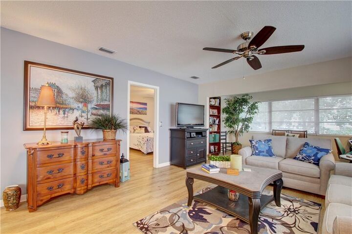 Property Photo:  3850 13th Avenue N 205  FL 33713 