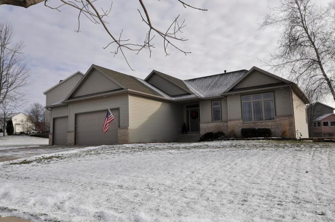 Property Photo:  2702 Oakview Lane NE  MN 55906 