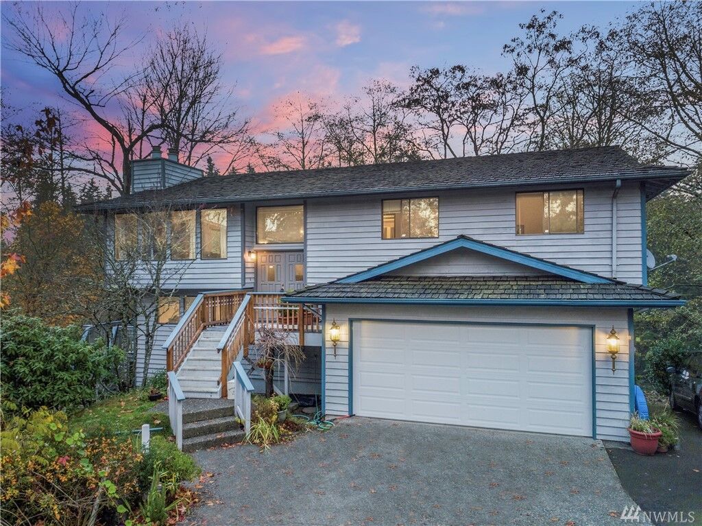 Property Photo: 9017 Park Rd WA 98026