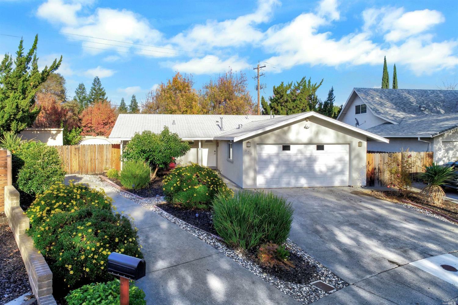 Property Photo: 378 Chelan Drive CA 95687