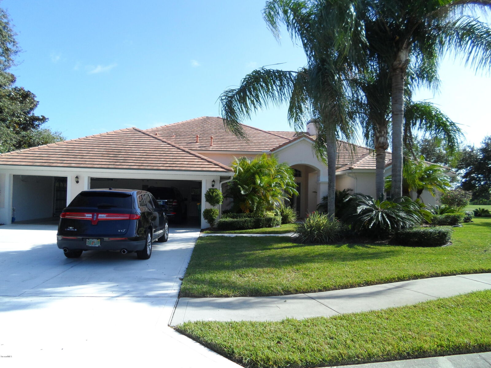 Property Photo: 687 Deerhurst Drive FL 32940