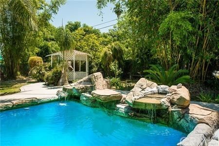 Property Photo:  1440 E Vine Avenue  CA 91791 