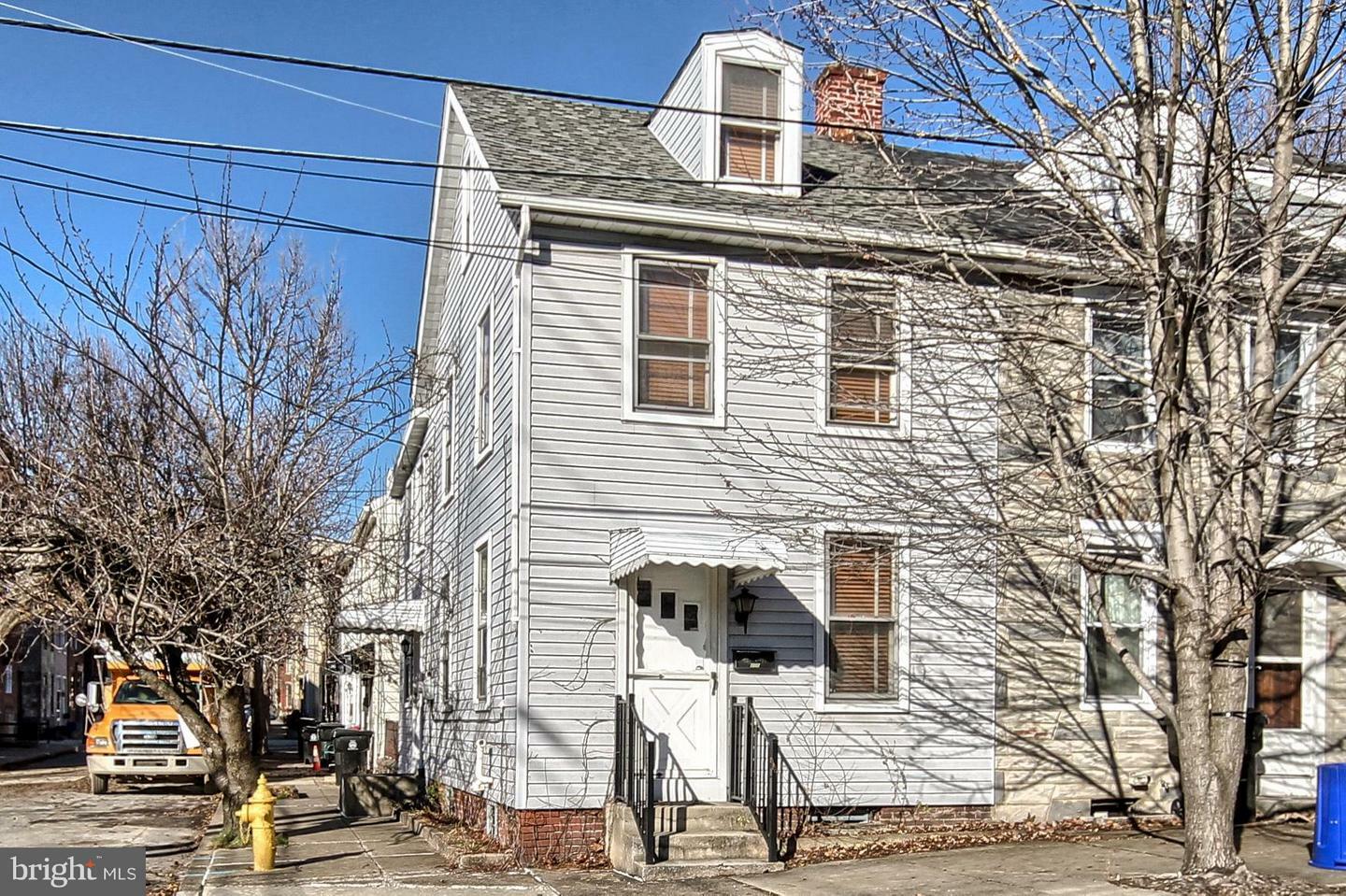 Property Photo: 206 Calder Street PA 17102