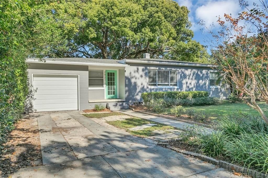 Property Photo:  2421 E Marks Street  FL 32803 