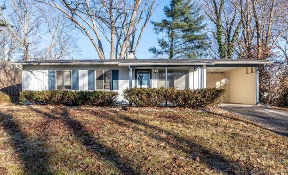 Property Photo:  3622 W Parkview Drive  IN 47404 